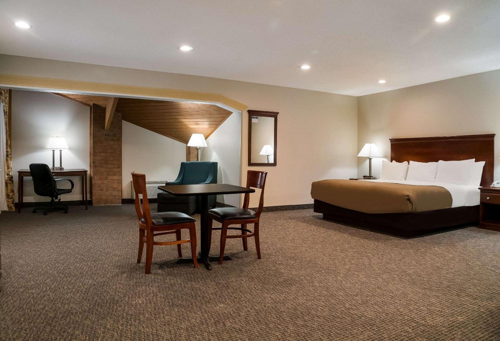 Quality Inn Grand Blanc - Flint South Dış mekan fotoğraf